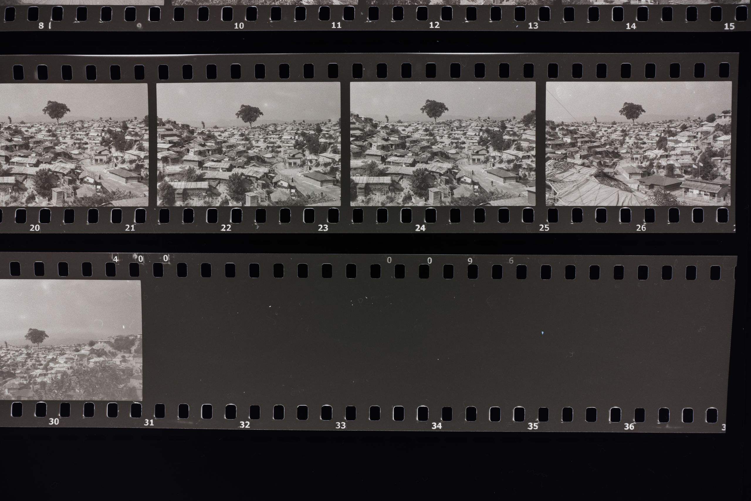 Contact sheets of images taken during the visit in Cox´s Bazar, Bangladesh.